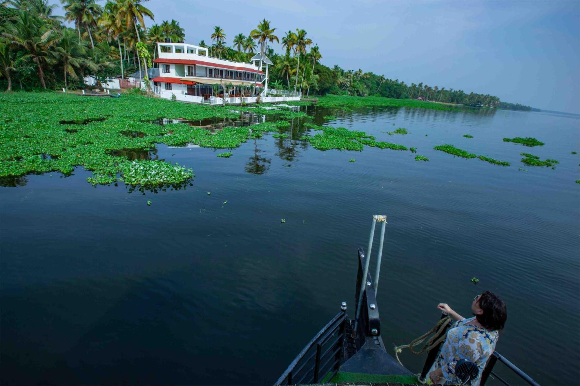 Vembanad Village Backwater Resort Alappuzha Екстериор снимка