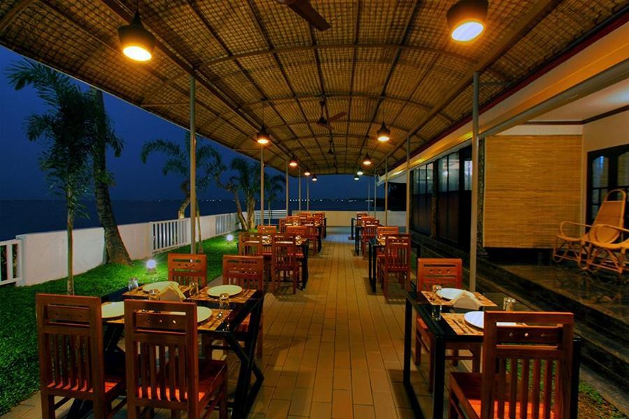 Vembanad Village Backwater Resort Alappuzha Екстериор снимка