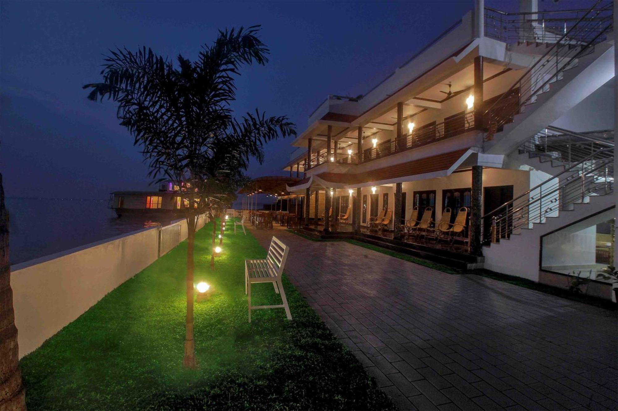 Vembanad Village Backwater Resort Alappuzha Екстериор снимка